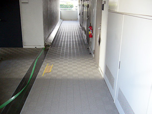 マンション共用廊下 シート貼替　AFTER