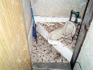 トイレ改修　BEFORE